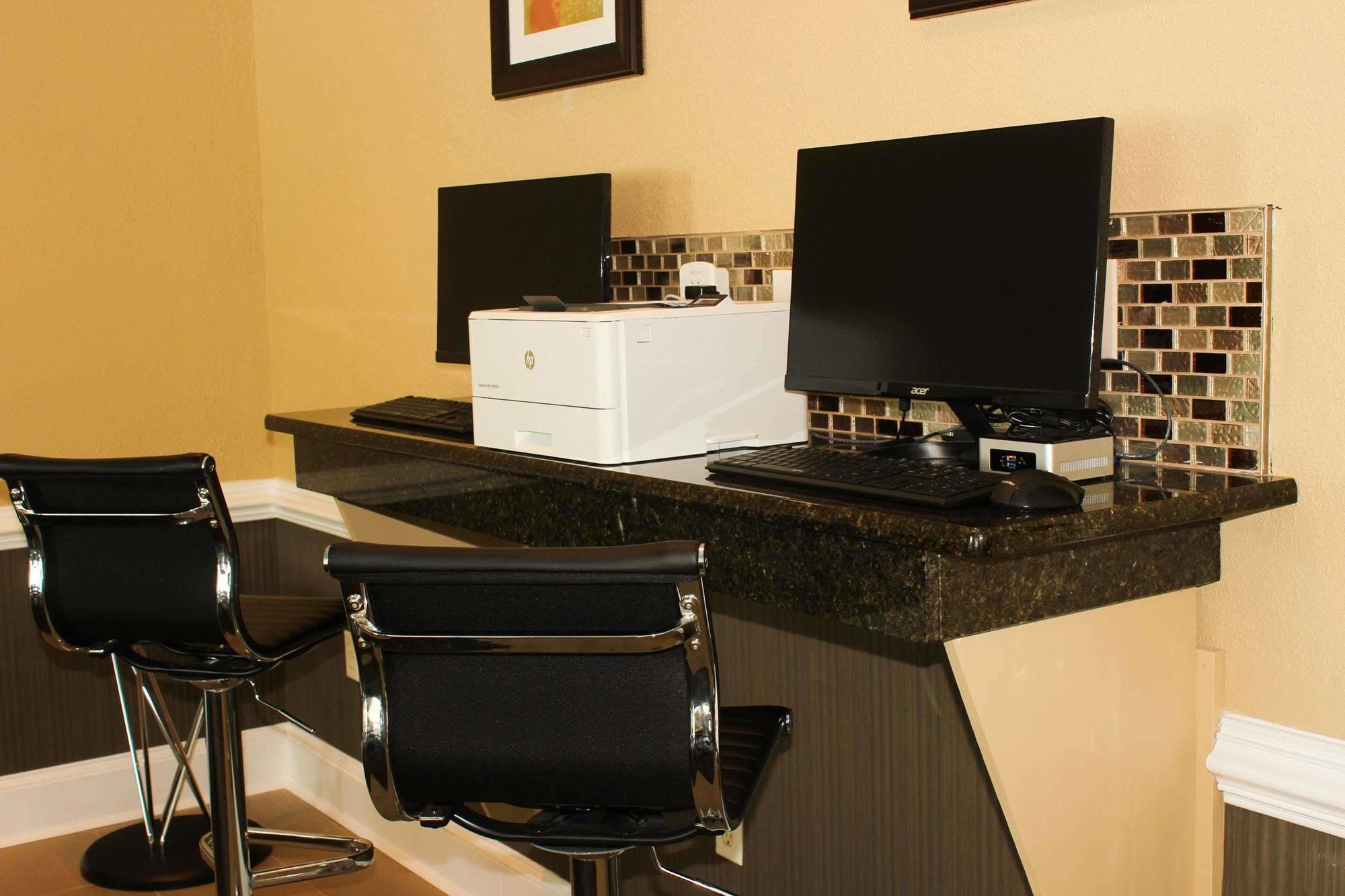 Holiday Inn Express Kilmarnock Εξωτερικό φωτογραφία